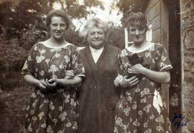Catherine, Agnes Roberts and Mary Agnes