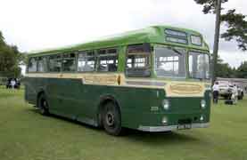 Single deck bus