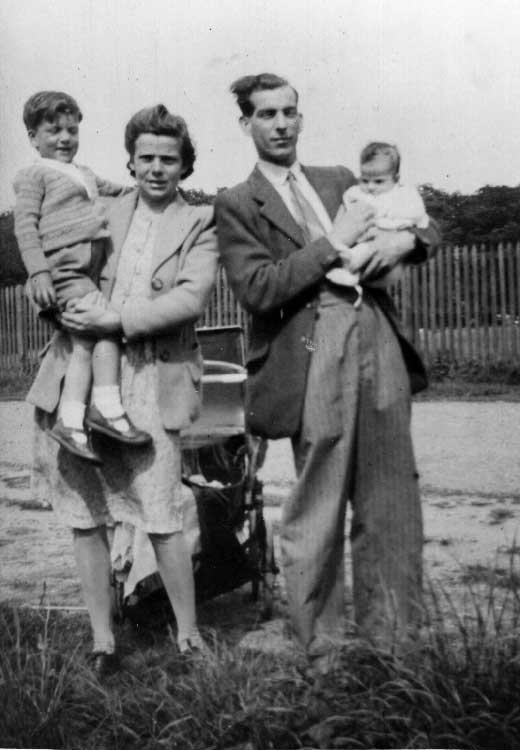 Vera, Leslie and children